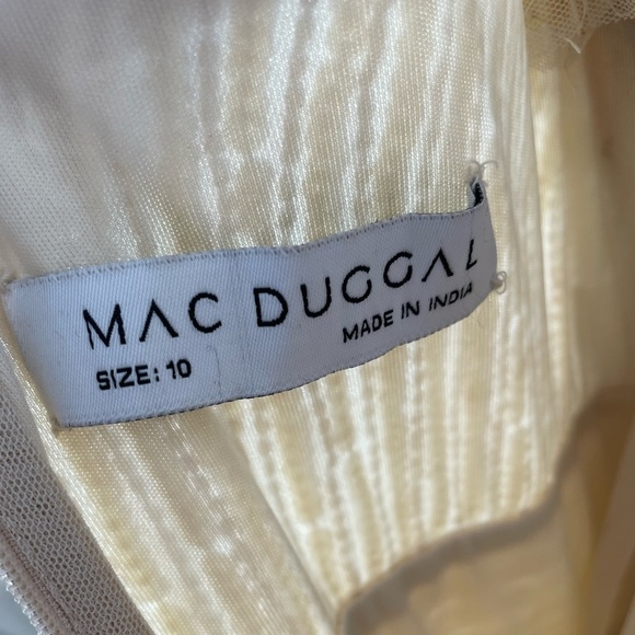 Mac Duggal Sequin Flutter Cap Sleeve Gown Size 10 - Picture 7 of 15